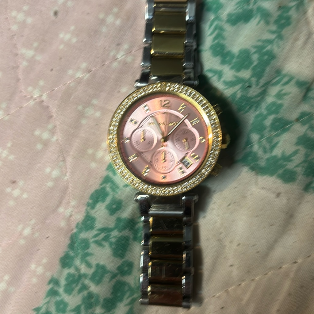 Michael Kors Watch 28$